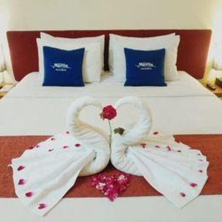 Hotel Marlin Pekalongan Managed By Dafam Extérieur photo