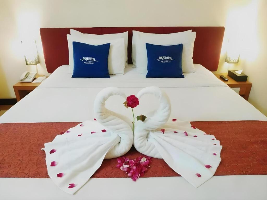 Hotel Marlin Pekalongan Managed By Dafam Extérieur photo